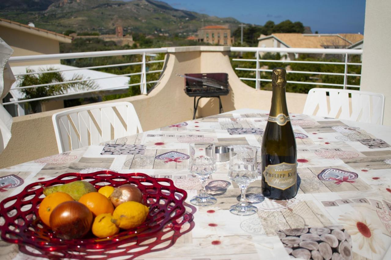 Borgo Aranci - Villa Tulipano Кастеламаре дел Голфо Екстериор снимка
