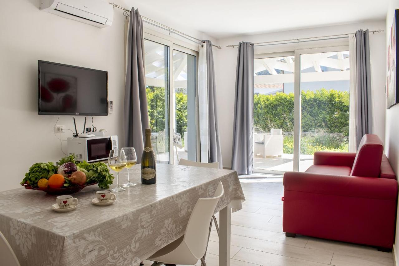 Borgo Aranci - Villa Tulipano Кастеламаре дел Голфо Екстериор снимка