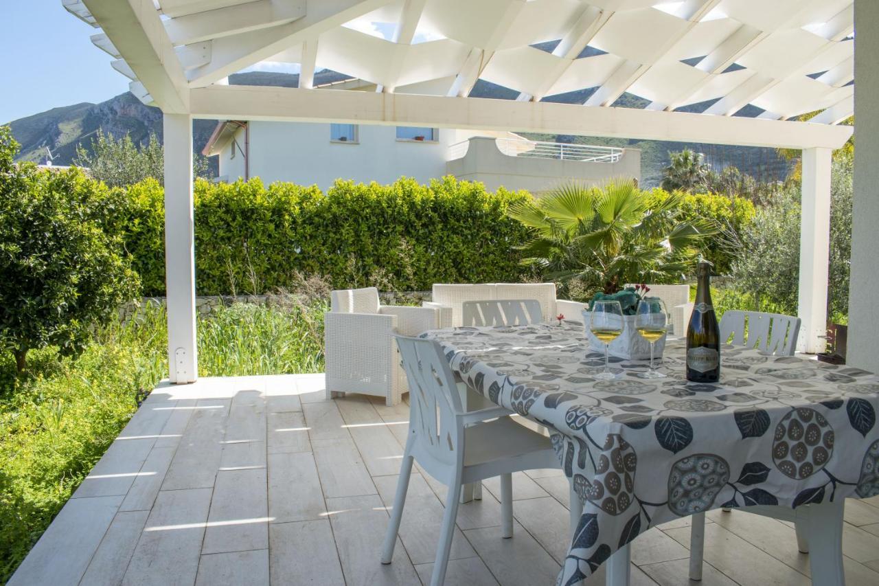 Borgo Aranci - Villa Tulipano Кастеламаре дел Голфо Екстериор снимка
