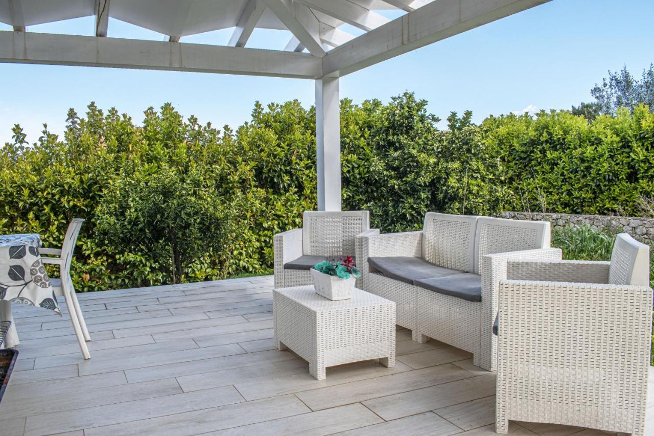 Borgo Aranci - Villa Tulipano Кастеламаре дел Голфо Екстериор снимка